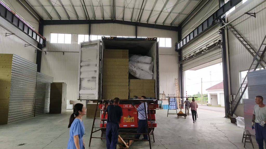 國外訂單-新月積放式噴涂線再次發(fā)貨巴西! 國外訂單-新月積放式噴涂線再次發(fā)貨巴西!